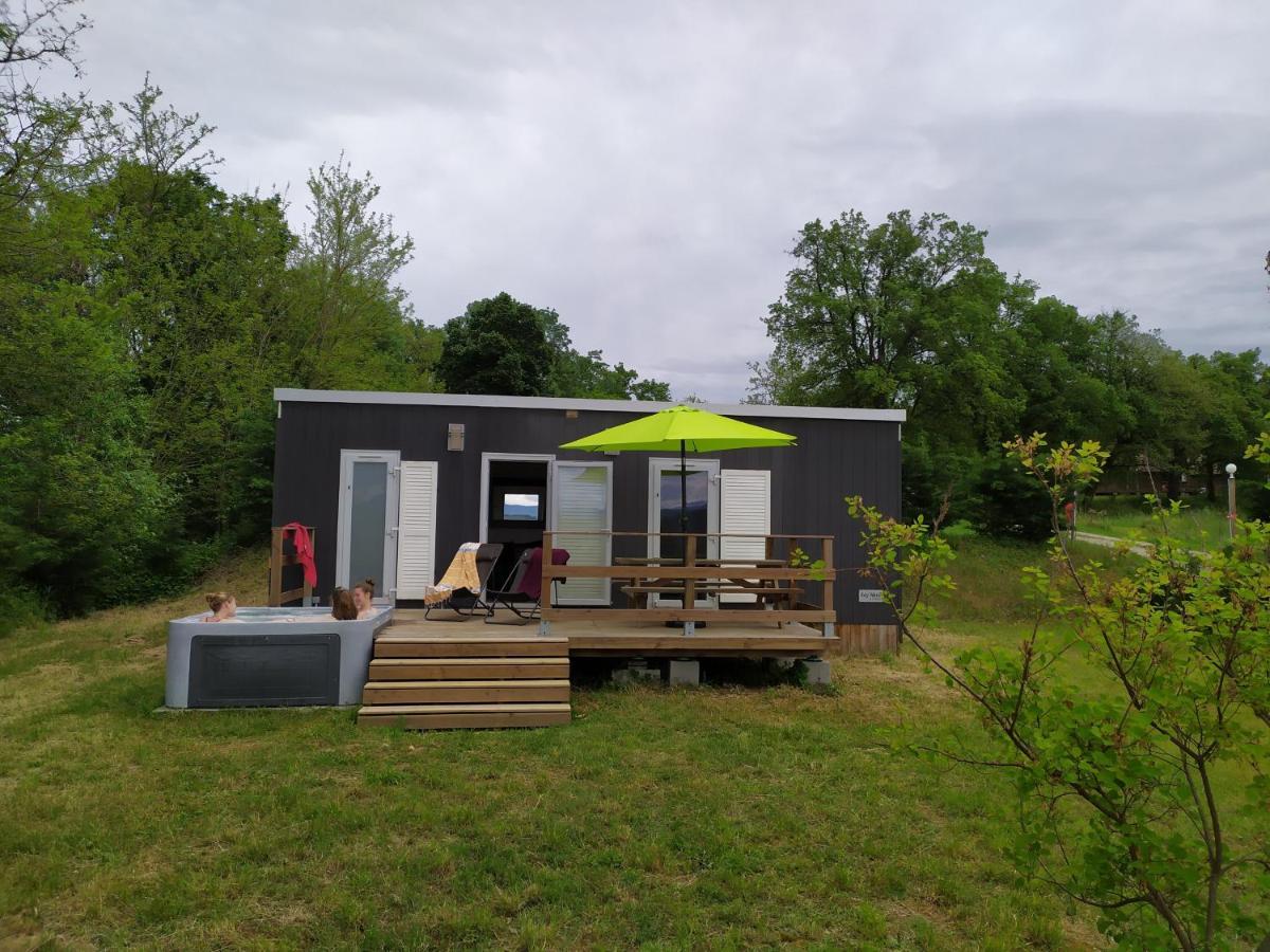 Camping Domaine De Senaud Albon Buitenkant foto