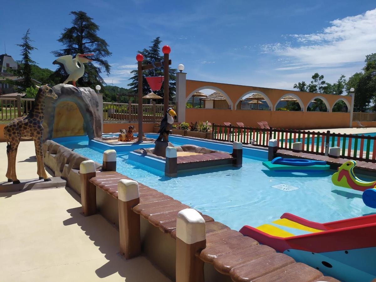 Camping Domaine De Senaud Albon Buitenkant foto