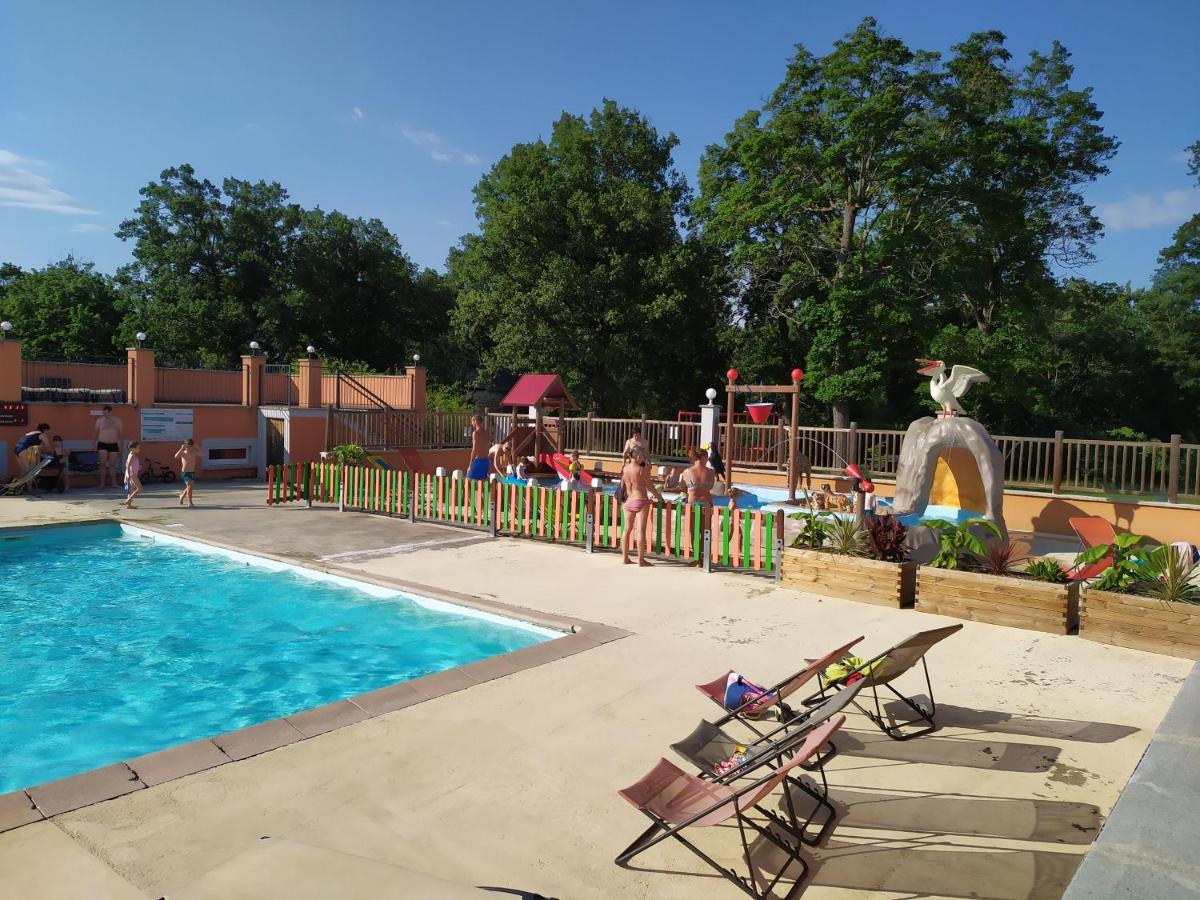 Camping Domaine De Senaud Albon Buitenkant foto