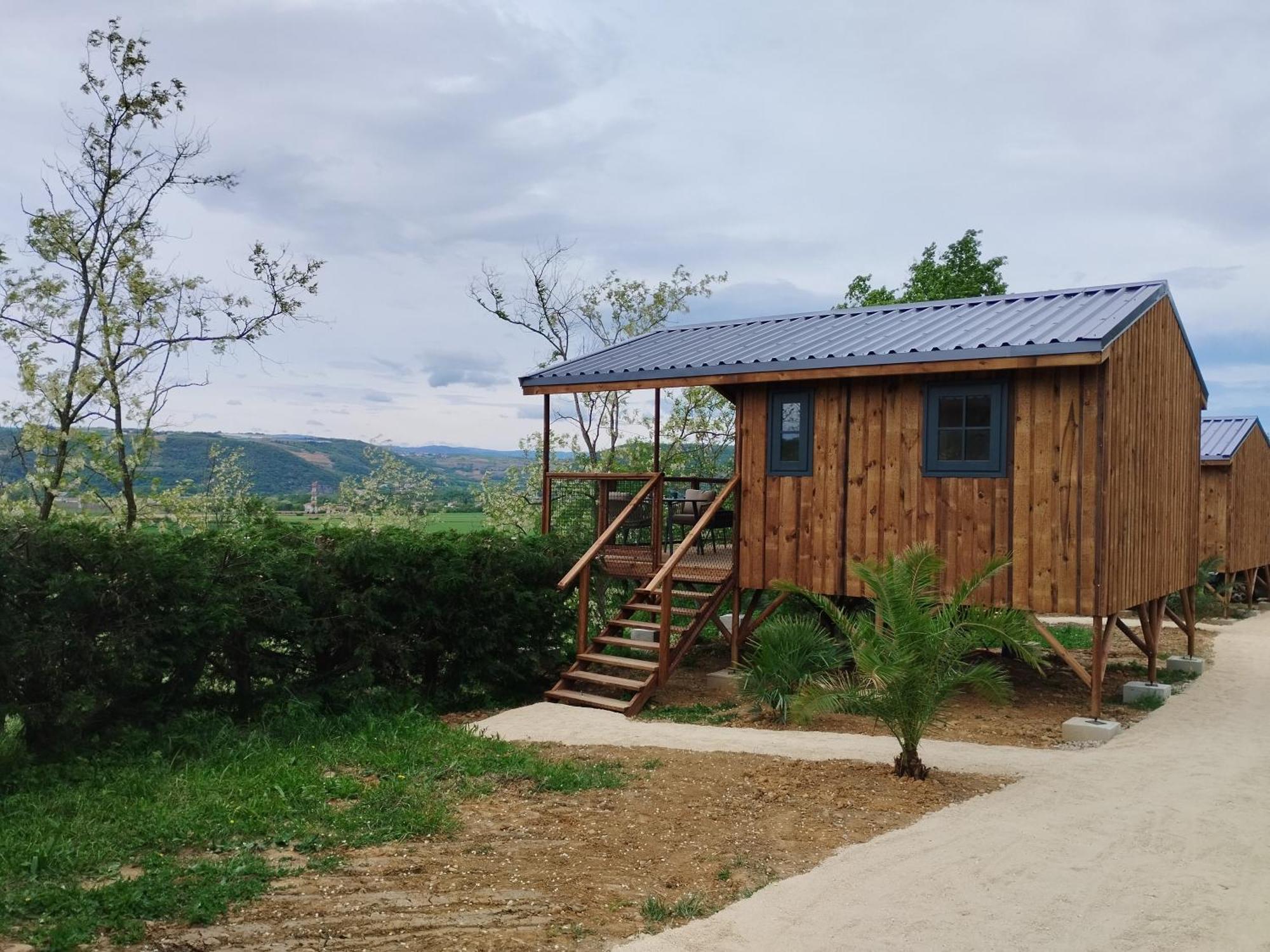 Camping Domaine De Senaud Albon Buitenkant foto