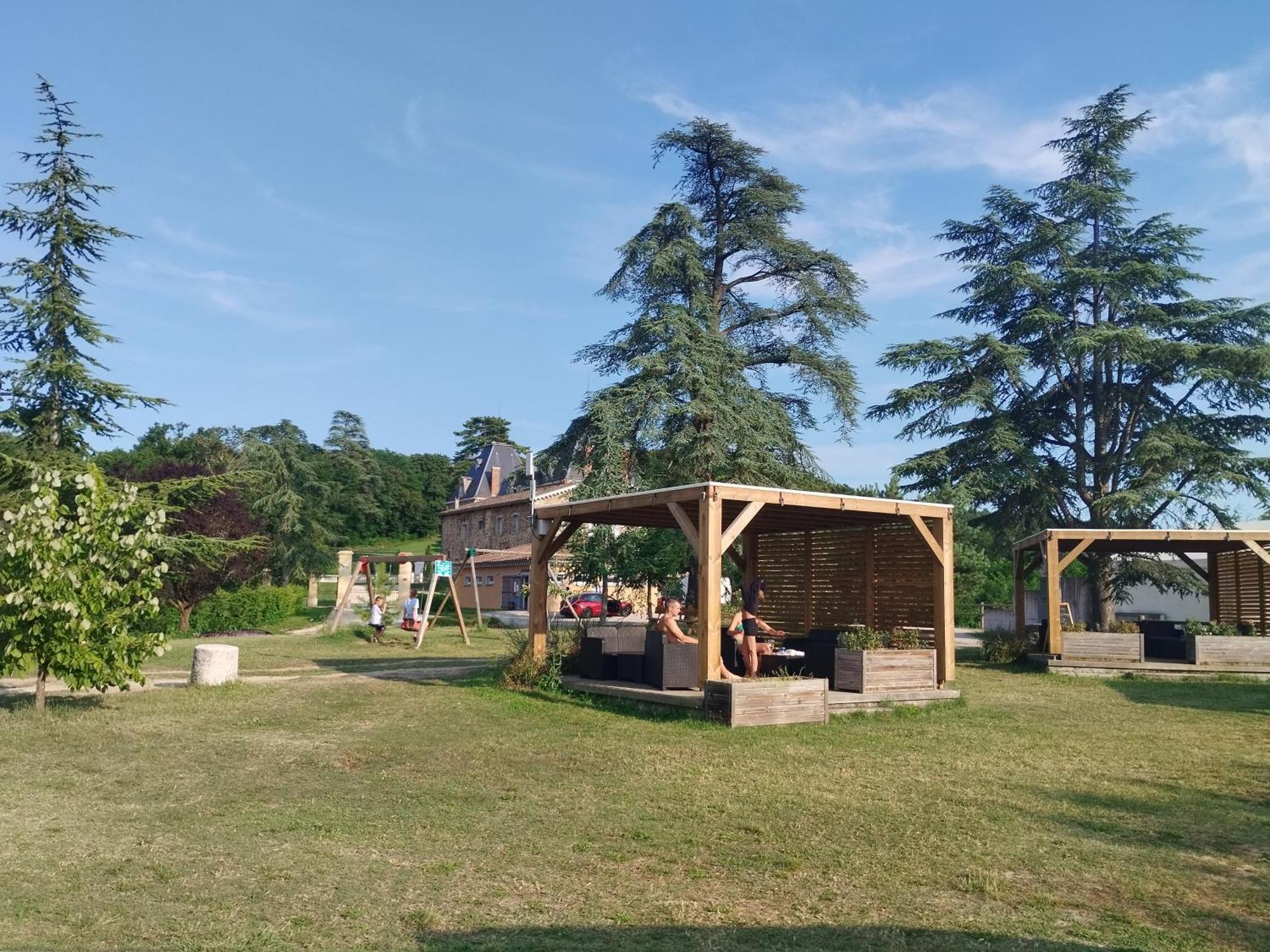 Camping Domaine De Senaud Albon Buitenkant foto